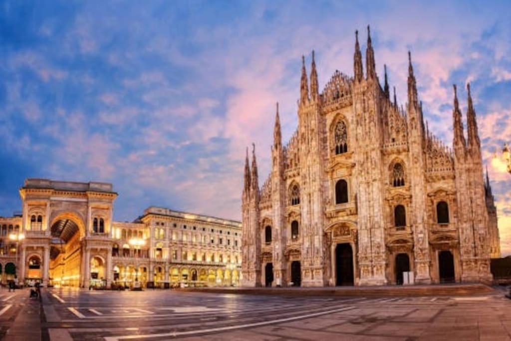 Luxury Loft On The Duomo Wifi & Netflix Apartment Milano Exterior foto